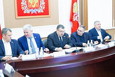 Плюс 28 млрд к доходам и расходам